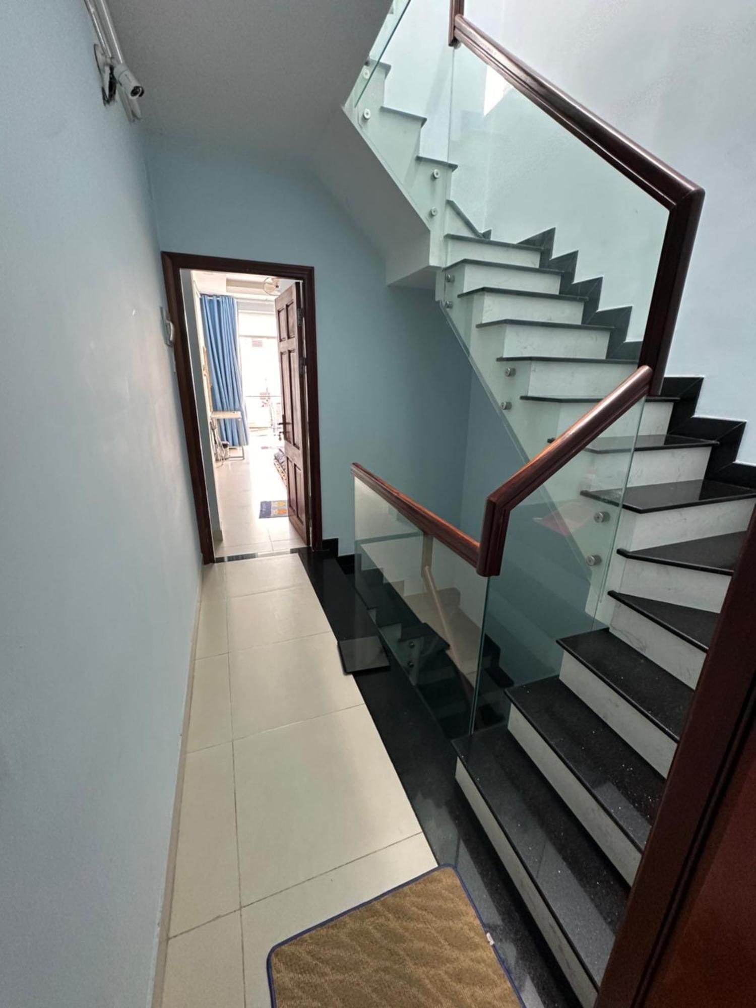 207i61 Duong 3 Thang 2 Nattohome 1 Min To Vietnam Quoc Tu Pagoda Maison d'hôtes